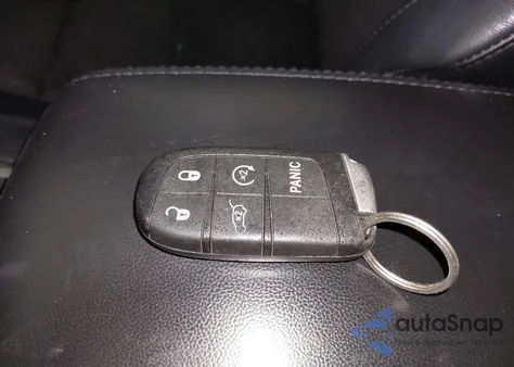 2019 Jeep Grand Cherokee Laredo из США, поврежденный, VIN 1C4RJFAG0KC737185